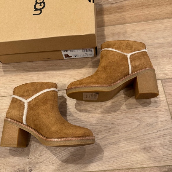 UGG Kasen Slip On Boot New in Box - Picture 1 of 10